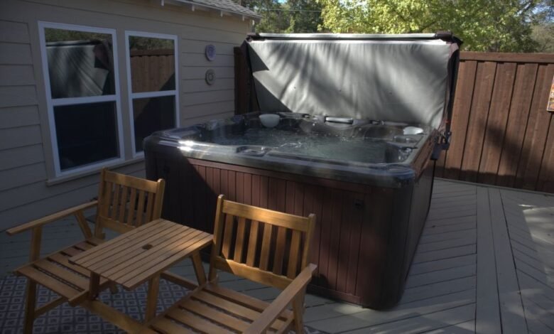 Importance of a Quality Hot Tub Cover in Canada