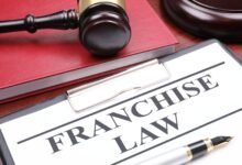 When to Consult a Franchise Lawyer: Top Signs You Need Assistance
